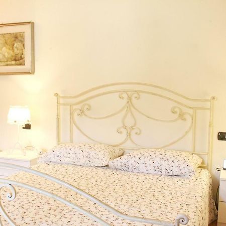Villa Milena Arese Bagian luar foto