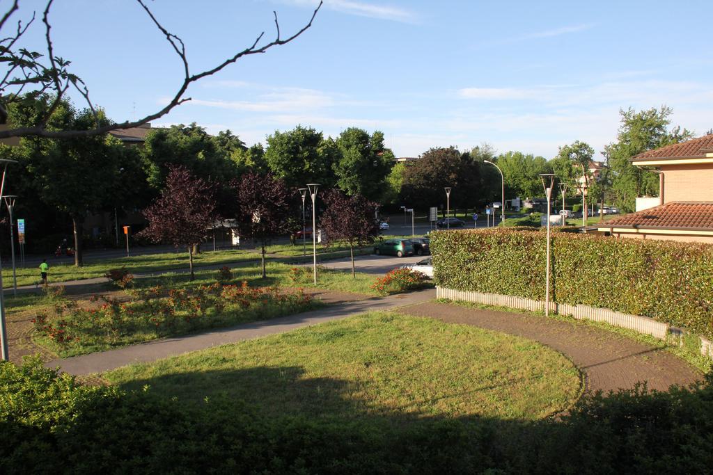 Villa Milena Arese Bagian luar foto